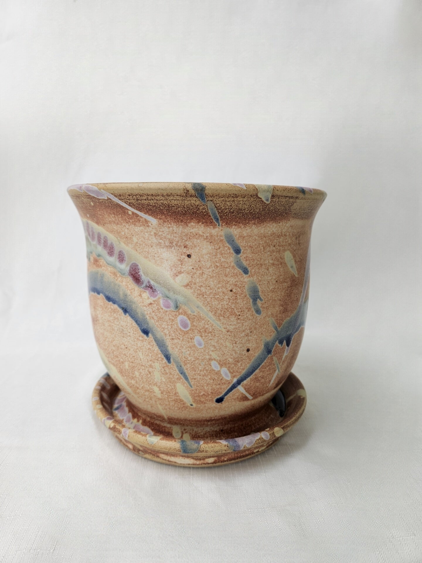 07 - Beige and Color Drip Planter