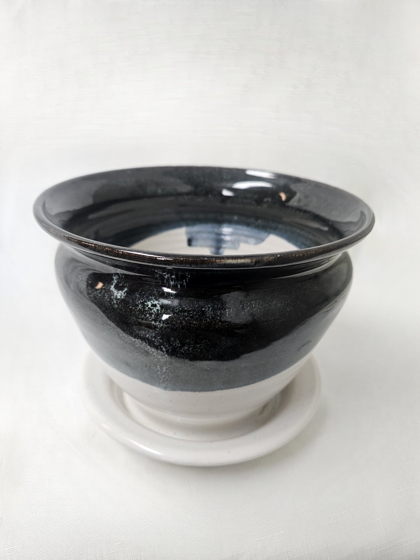 04 - Large Green and White Planter