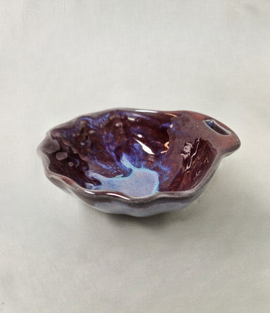 B56 - Red and Purple Shell Dish